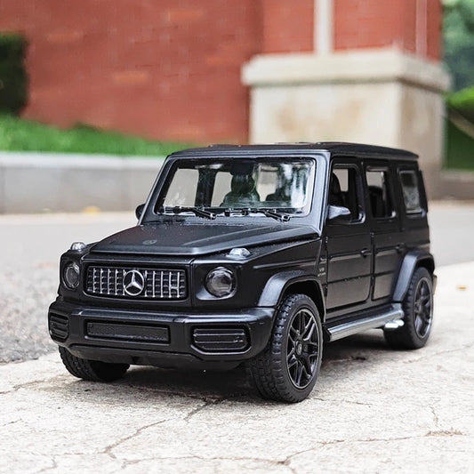 1:32 Benz G63 SUV Alloy Car Model Diecasts Metal Off-road Vehicles Car Model Simulation Sound and Light Collection kids Toy Gift